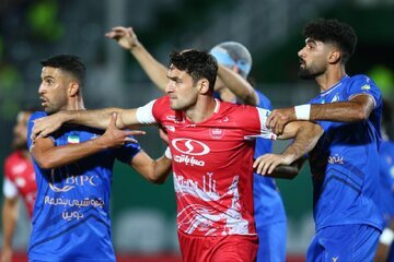 گزارش زنده دربی؛ پرسپولیس یک - صفر استقلال