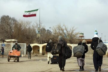 از اجاره کارت بانکی به مهاجران افغان تا مانع تراشی برخی دستگاه ها در ساماندهی اتباع خارجی /برخی اتباع 21 طرد شدند اما مجدد بازگشتند