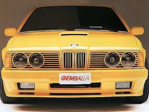 ب‌ام‌و E24 635CSi با کیت بدنه گمبالا: هیولای دهه 80