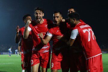 عکس؛ رونمایی از پیراهن‌های پرسپولیس و السد