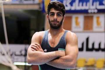 عکس؛ اقدام پهلوانانه قهرمان المپیک/ طلای مردمداری و خیرخواهی برای کاپیتان کشتی