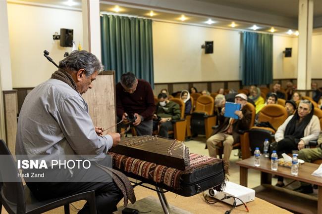 تجلیل از هنرمندان پیشکسوت متولد آذر