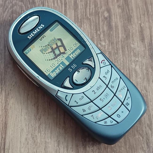 زیمنس S55: تلفن همراه پیشرفته سال 2002 با دوربین QuickPic 