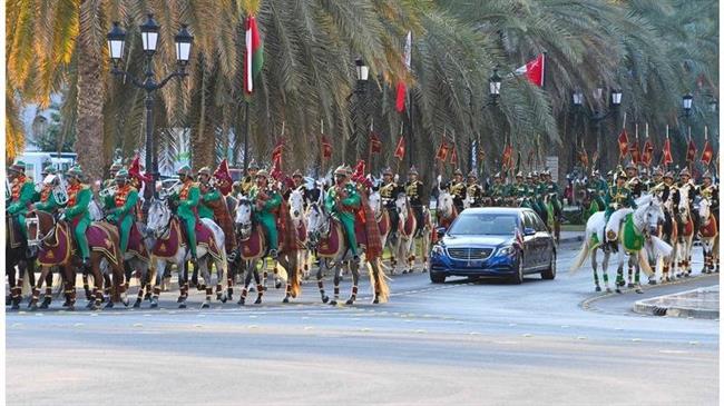 استقبال از پادشاه بحرین در سفر به عمان