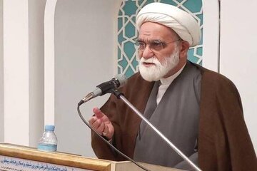 نماینده ولی فقیه در هلال احمر: انقلاب اسلامی، نماد ایستادگی و احیاگر جامعه دینی در عصر کنونی است