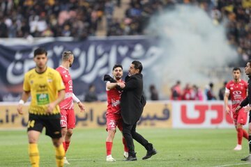 باشگاه پرسپولیس: مدعی فرهنگ، اخلاق را باخت!