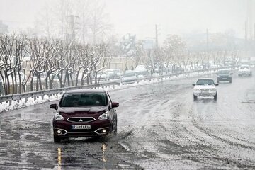 بارش برف و باران در 12 استان/ 2 محور مهم شمالی مسدود است