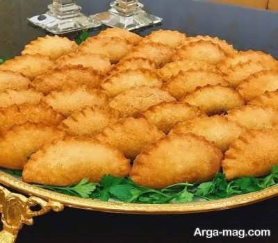 طرز تهیه پیراشکی کالباس با 4 دستور پخت متفاوت