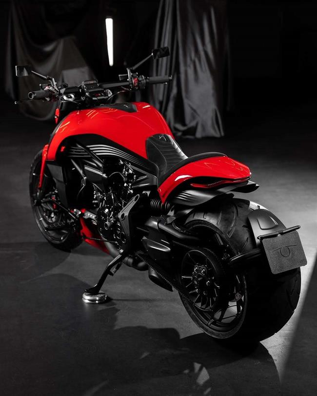 Aliense: موتورسیکلت فضایی Box39 بر اساس Ducati X-Diavel