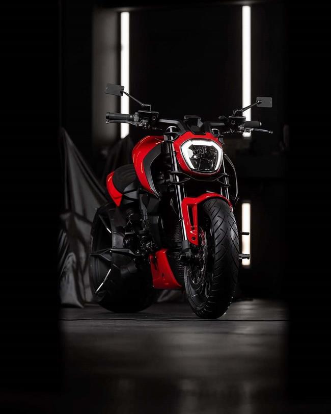 Aliense: موتورسیکلت فضایی Box39 بر اساس Ducati X-Diavel