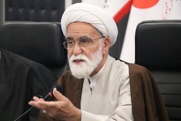 نماینده ولی فقیه در هلال احمر تأکید کرد: محبت و اخلاص، خدمت در جمعیت هلال احمر را معنادار می‌کند