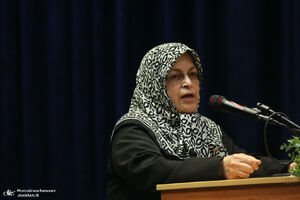 عصبانیت آخوندی از سرمایهگذاری بابک زنجانی/ سؤال کودکانه یک سیاستمدار 60 ساله درباره اقتصاد ایران