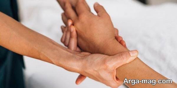 مراحل انجام ماساژ دست