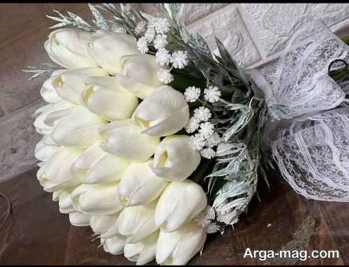 دسته گل عروس با گل های لاله و دیزاین های شیک