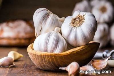 سیر برای درمان جوش های بدنی مفید است.