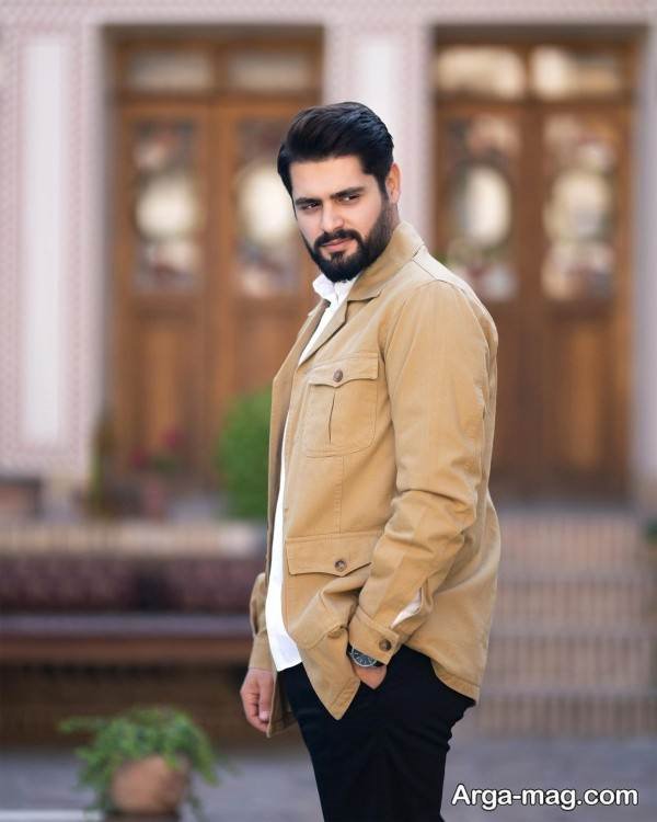 مدل تیپ با کت کرم زیبا