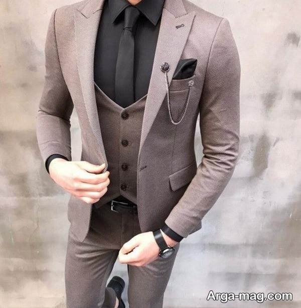 تیپ مردانه برای عروسی در رنگ زیبا