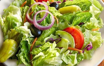 بهترین زمان برای خوردن سالاد چه موقعی است؟