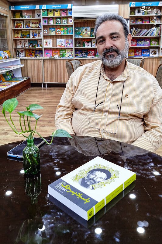 «پاسیاد پسر خاک» را بیشتر از بقیه کتاب‌هایم دوست دارم/ نمی‌دانم چرا قدر خاطرات سیدهادی خامنه‌ای دانسته نشد!