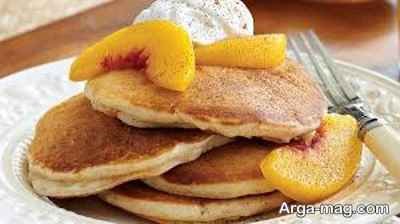 طرز تهیه پنکیک هلو یک میان وعده عالی و خوش طعم