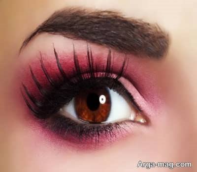 سایه چشم با رژ گونه