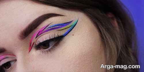 خط چشم گرافیکی صورتی