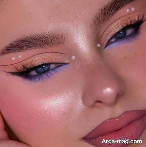 خط چشم گرافیکی با نگین