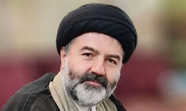 بزرگی سراسر به‌گفتار نیست...