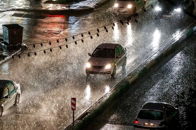 برف و باران مهمان تهران می‌شوند/ کاهش دما تا 6 درجه