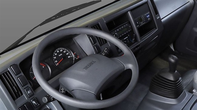 ایسوزو ۶ تن؛ وقتی کامیونت فقط بار نمیبرد ایسوزو ۶ تن؛ وقتی کامیونت فقط بار نمیبرد