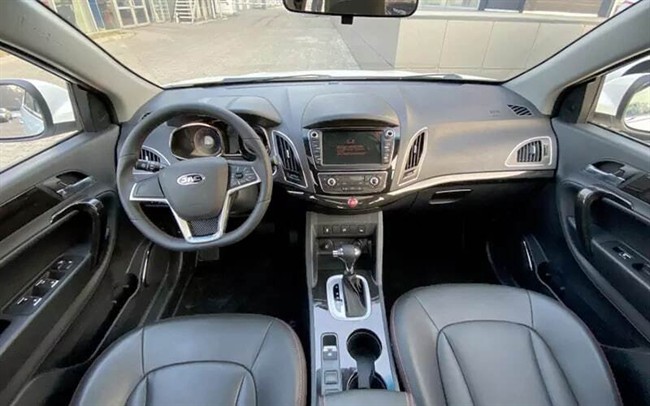 جک S5؛ شاسیبلندی که با توربو آمد، با توقعات بالا رفت و با واقعیت بازار ایران سنجیده شد جک S5؛ شاسیبلندی که با توربو آمد، با توقعات بالا رفت و با واقعیت بازار ایران سنجیده شد