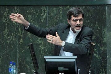 نماینده تندرو مجلس: نفوذی ها در حاکمیت با ایجاد فشار اقتصادی بر مردم زمینه بروز اغتشاش را فراهم می‌کنند