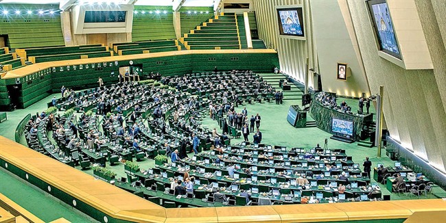 قیمت‌ها زیر ذره‌بین پاستور و بهارستان