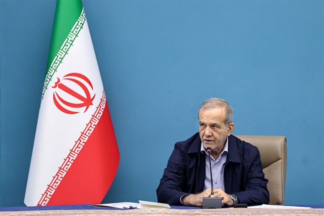 پزشکیان: ادعا نمی‌کنم عقل کل هستم/ اینکه حرف دیگران نباید شنیده شود، جهل مطلق است