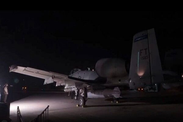 بمباران مواضع داعش توسط جنگنده های آمریکایی/ صدای انفجارهای شدید بلند شد/ در سوریه چه خبر است؟