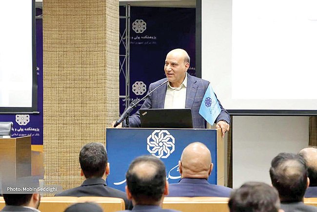 تحلیل بانک مرکزی از رشد ارز