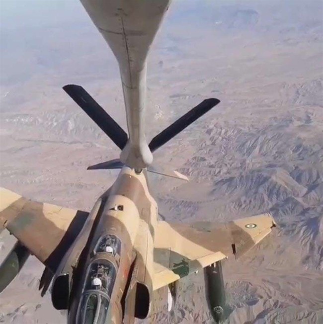 وقتی آسمان هم پمپ&zwnj;بنزین می&zwnj;شود؛ سوخت&zwnj;گیری هوایی جنگنده&zwnj;ها