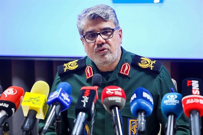 سایه روشن - 1404/10/04