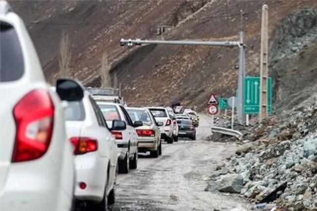 آخرین وضعیت جاده های کشور/ ترافیک در این محورها سنگین است