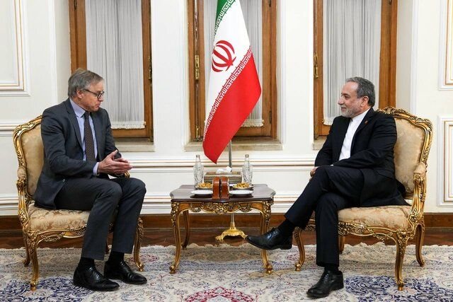 سفیر جدید آلمان استوارنامه خود را به عراقچی تسلیم کرد