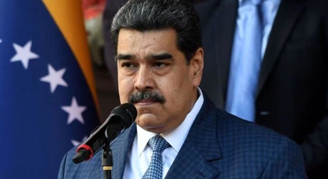 فرود هواپیمای حامل مادورو در نیویورک/ رئیس جمهور ونزوئلا به کجا منتقل شد؟ 