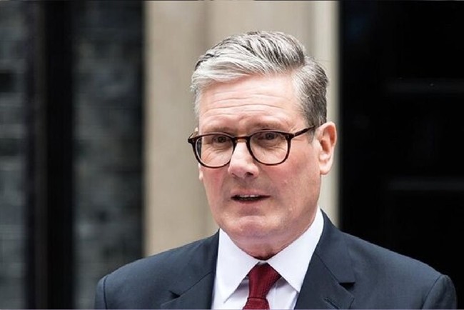 اولین واکنش انگلیس به عملیات نظامی آمریکا در ونزوئلا/ استارمر بیانیه داد