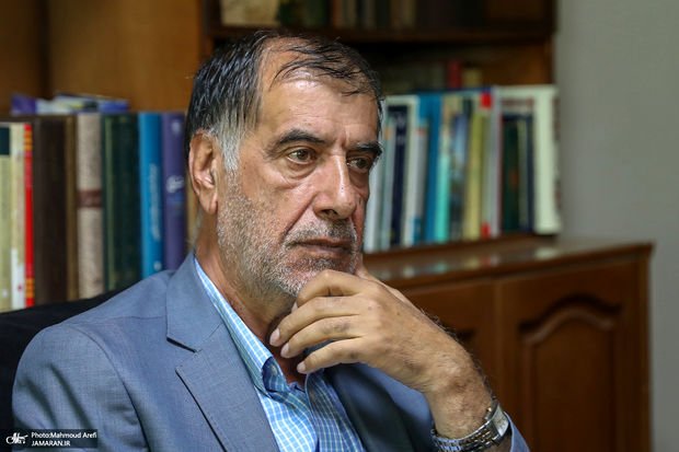 باهنر: نمی‌توانیم دور کشور سیم خاردار بکشیم و خودمان همه مشکلات اقتصادی را حل کنیم/ فقط 30 تا 40 درصد مشکلات اقتصادی ما به تحریم‌ها برمی‌گردد 