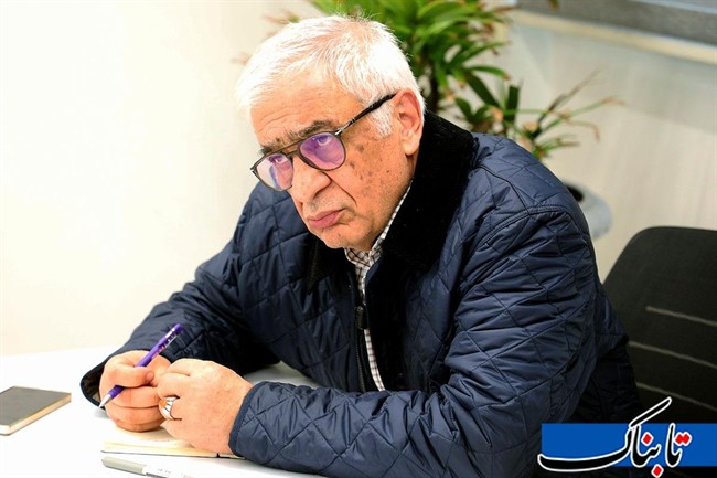 احمدی&zwnj;نژاد می&zwnj;گفت دلار نباید به هزار تومان برسد/ بانک مرکزی تصور می&zwnj;کند می&zwnj;تواند نرخ دلار را تعیین کند/ فشار تورمی امروز متفاوت از دوران جنگ است