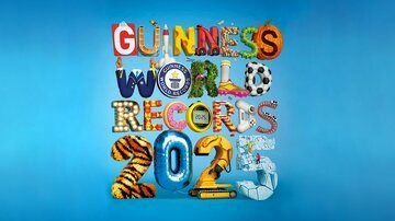 مروری بر عجیب‌ترین رکوردهای گینس 2025؛ از نگه داشتن چوب کبریت در بینی تا بیرون زدن چشم از حدقه+تصاویر