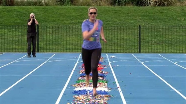 عجیب ترین رکوردهای گینس 2025؛ از نگه داشتن چوب کبریت در بینی تا خوک اسکیت‌باز