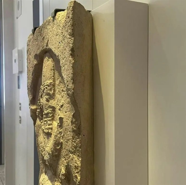 سنگ نگاره ساسانی 4