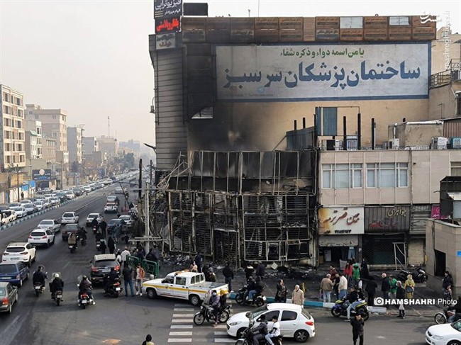 هراس پدر لیبرالیسم از «بی‌دولتی» و «خلأ قدرت» / وقتی «آشوب» تر و خشک را با هم می‌سوزاند