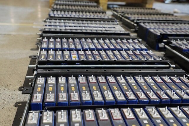 رادیاتورِ بی&zwnj;صدا؛ نبرد پنهان با حرارت در قلب خودروهای برقی