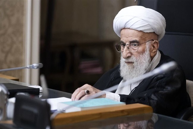 آیت الله جنتی 99 ساله شد/ راز طول عمر دبیر شورای نگهبان از زبان خودش+ عکس